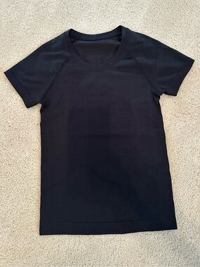 Lululemon Swiftly tech SS waist length black size 0